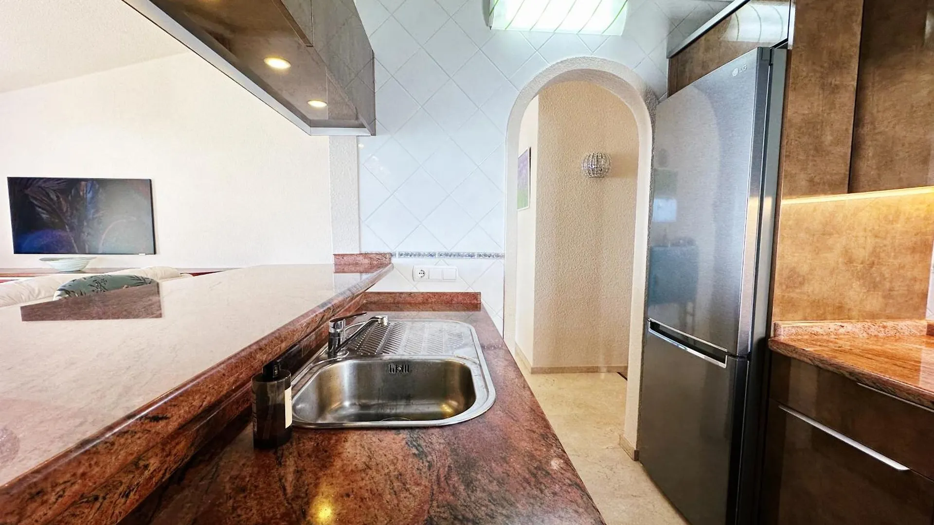 2 Bedrooms Bungalow With Amazing View And Private Jacuzzi Costa Adeje  0*, Costa Adeje (Tenerife)