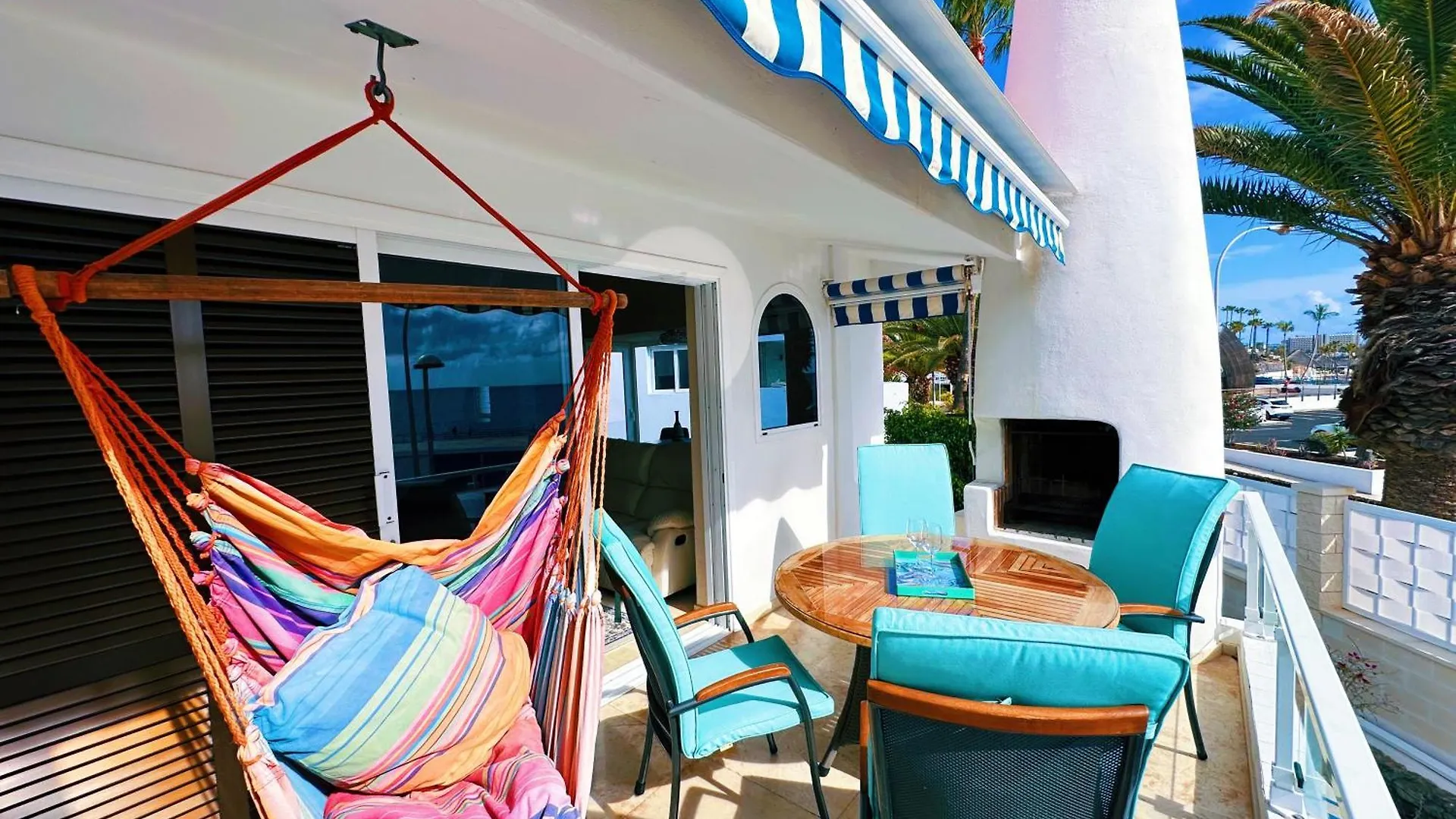 2 Bedrooms Bungalow With Amazing View And Private Jacuzzi contacts