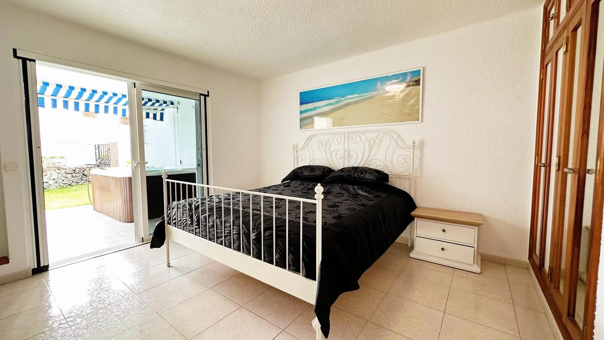 2 Bedrooms Bungalow With Amazing View And Private Jacuzzi Costa Adeje  Costa Adeje (Tenerife)